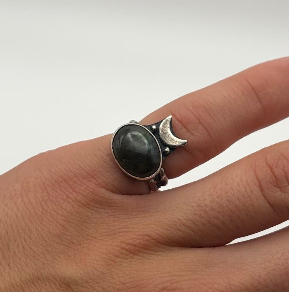 Sterling Labradorite Ring
